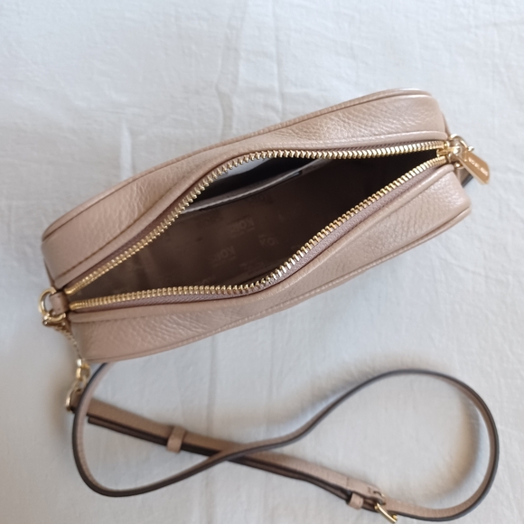 Michael Kors Crossbody Bag - Picture 5 of 11